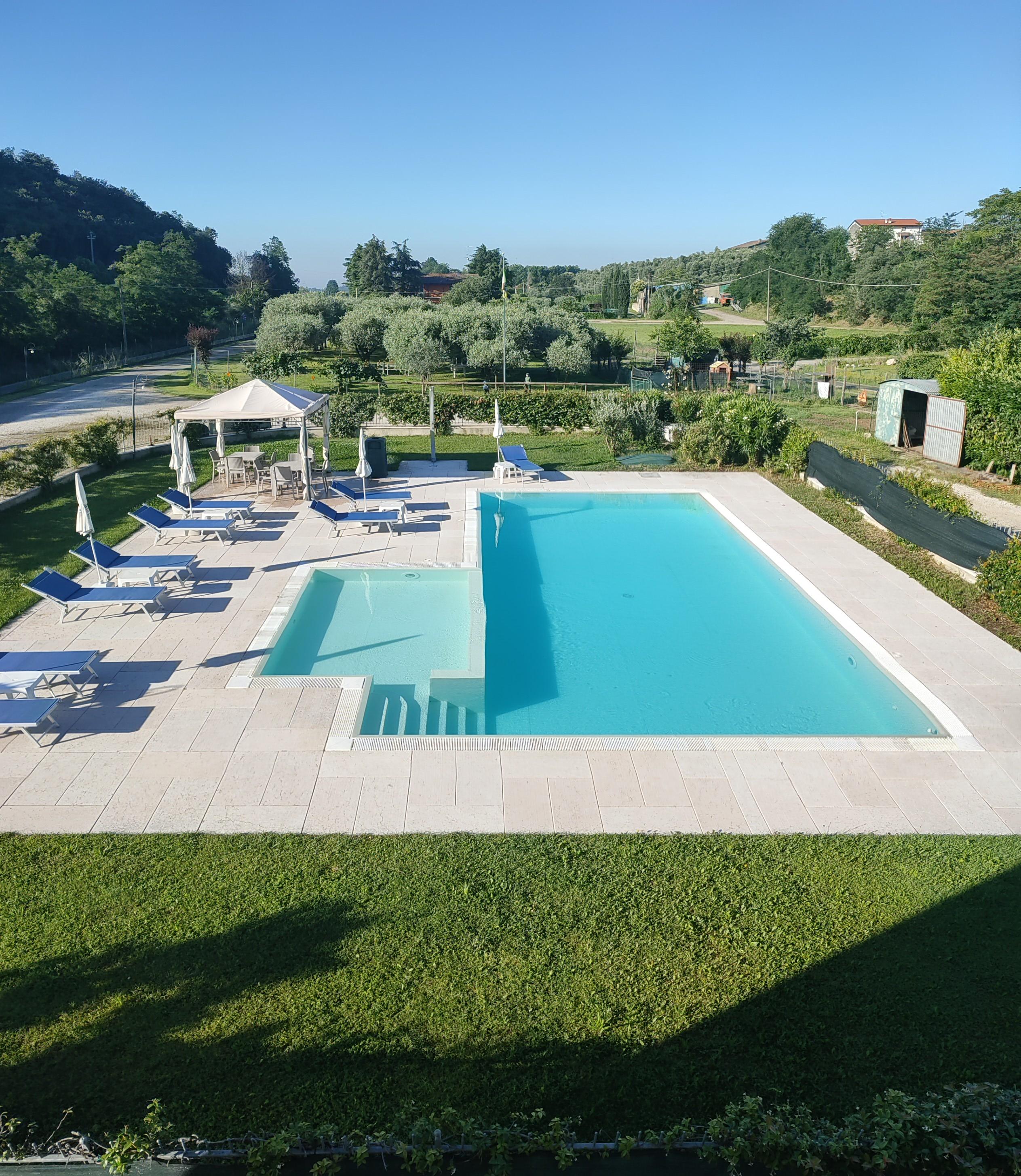Hotel Agli Ulivi Valeggio sul Mincio Exteriör bild