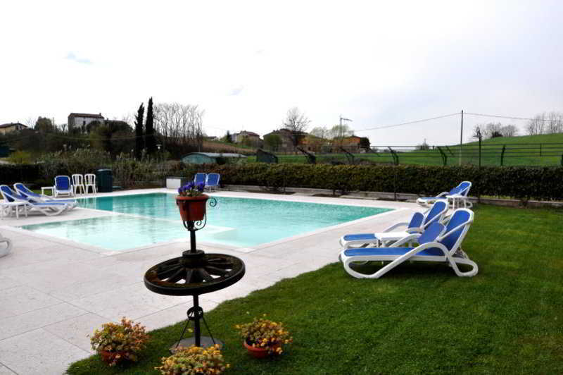 Hotel Agli Ulivi Valeggio sul Mincio Exteriör bild