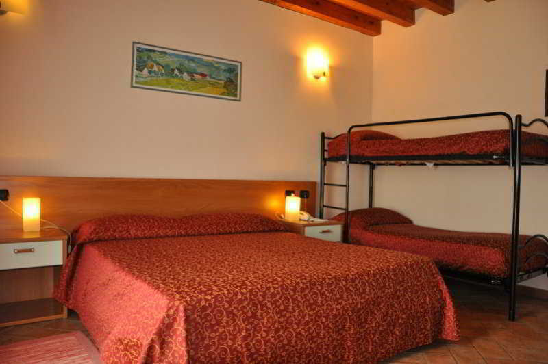 Hotel Agli Ulivi Valeggio sul Mincio Exteriör bild