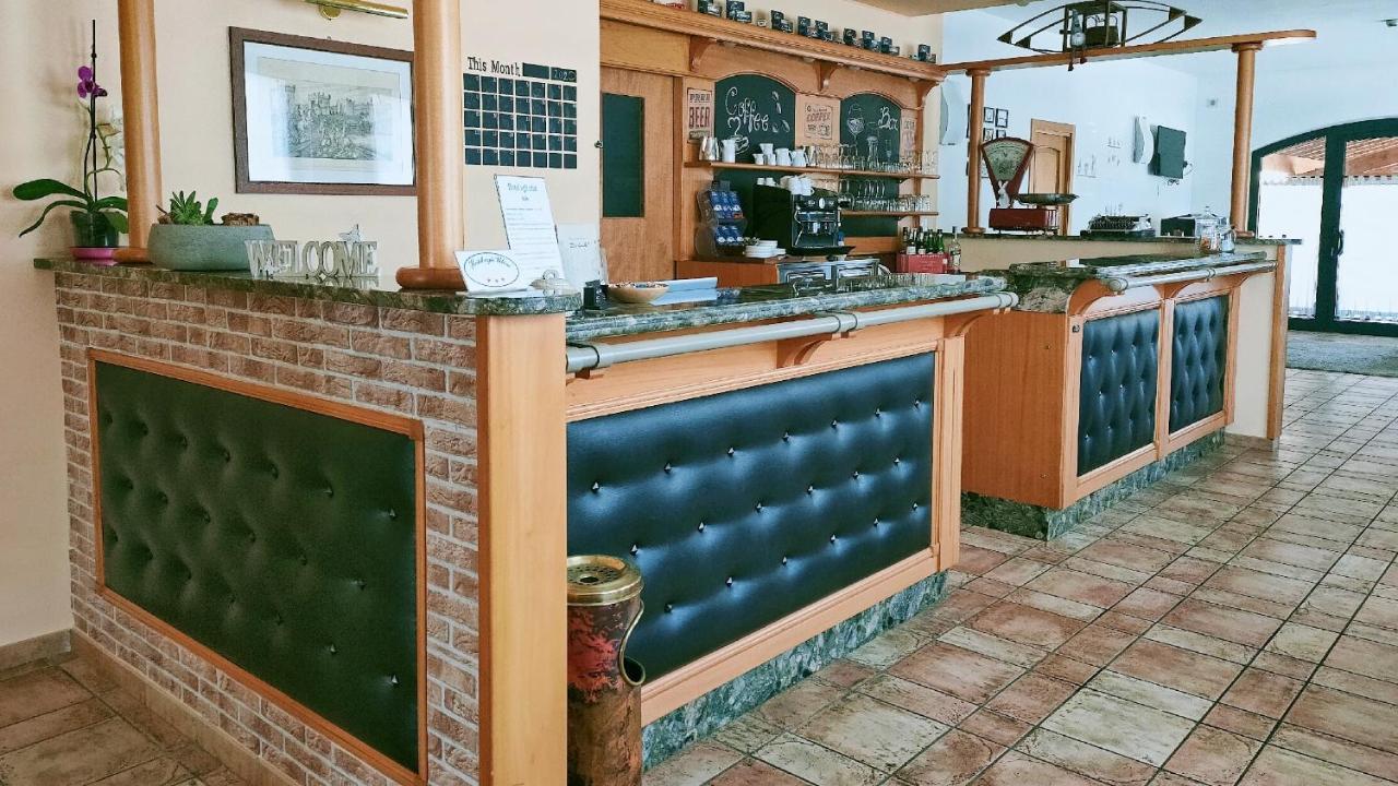 Hotel Agli Ulivi Valeggio sul Mincio Exteriör bild